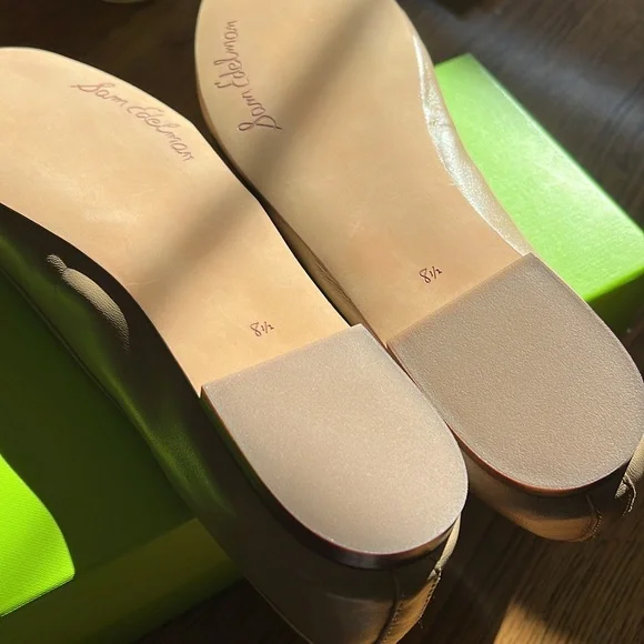 🎉NWOTINBOXSamEdelman BeigeBallet Flat8.5 MClassicStyle&Color TimelessAllSeasons
